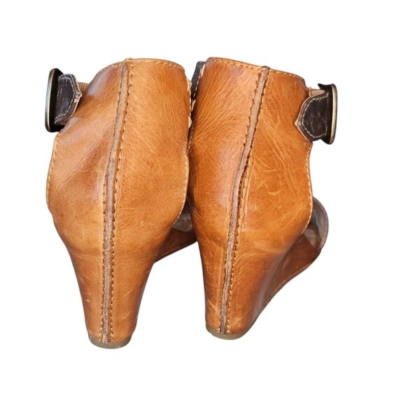 Frye Carol Seam Bronze Leather Open Toe Wedge Sandals Cognac Tan Size 7 - Picture 6 of 12